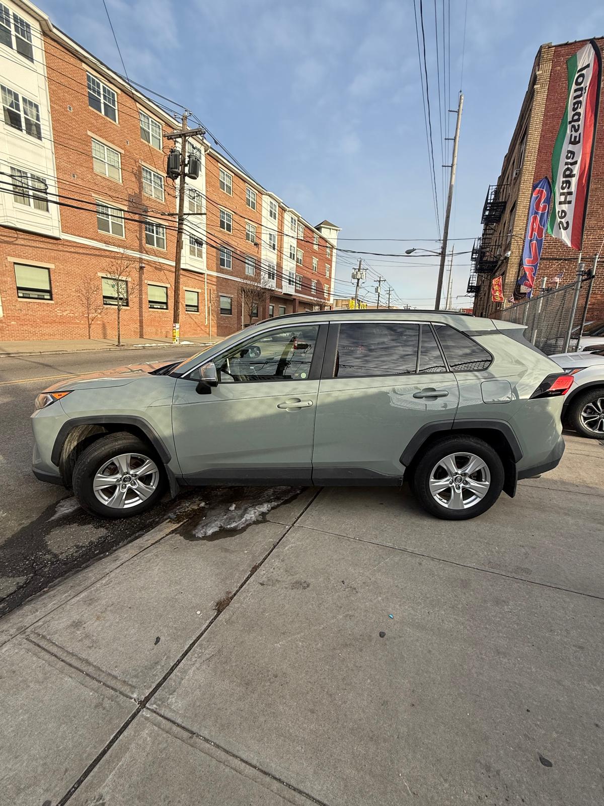 375ace2c-6286-40e4-b57f-f381f0312052