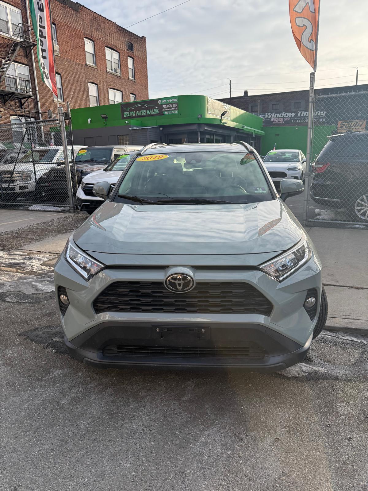 c7f5bf99-2b1a-463d-943c-170a434dc4e9