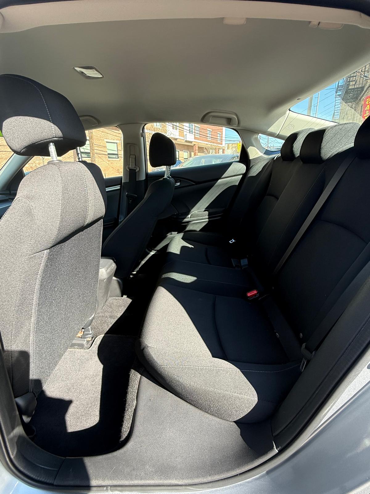 d333835e-bbdf-43ff-ae12-0e9c600be700